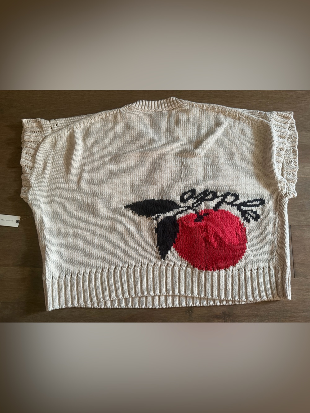 NWT Maeve Short-Sleeve Crew-Neck Veggie Motif Graphic Sweater - Red Apple - L - Picture 7 of 8